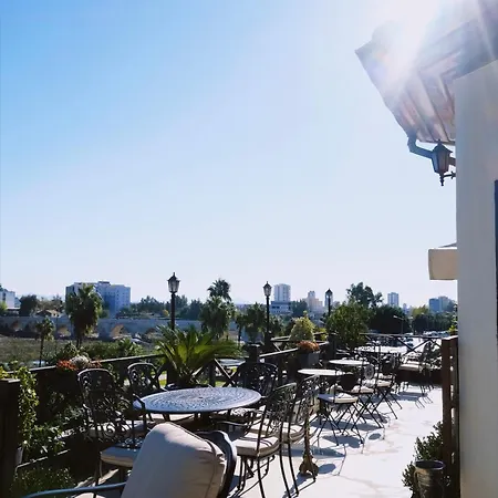 Otel Bosnali