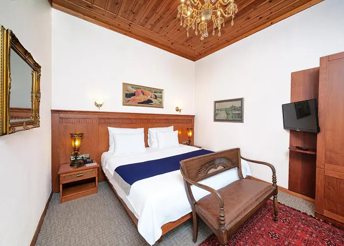 Готель Bosnali