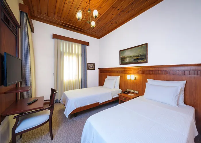 Bosnali Szálloda Adana