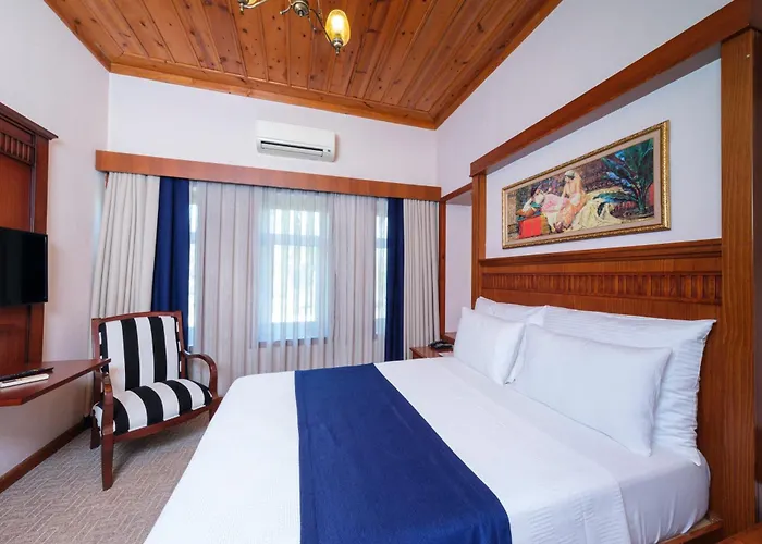 Bosnali Szálloda Adana