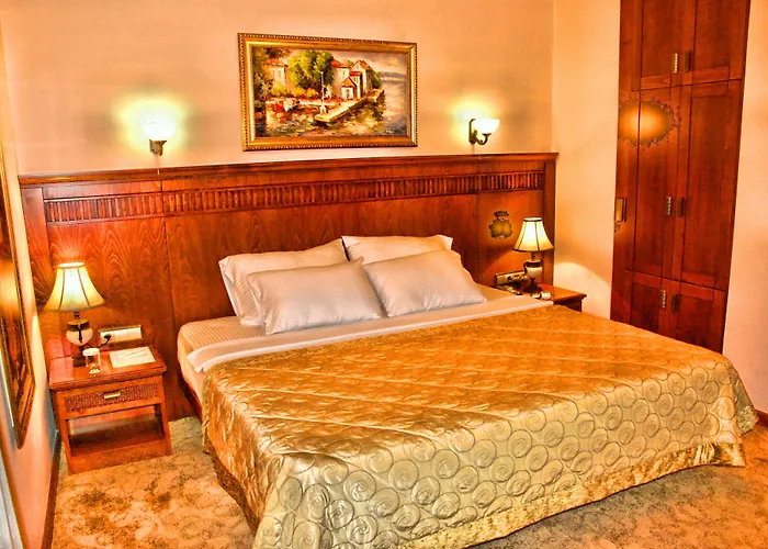 Bosnali Готель