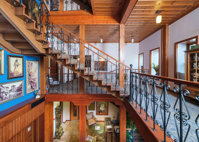 Готель Bosnali 3*