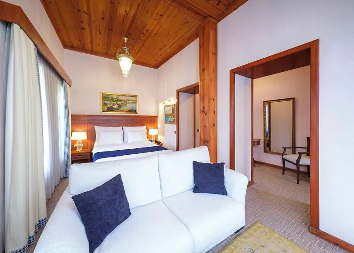 Bosnali Готель