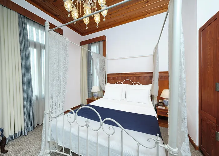 Bosnali Готель